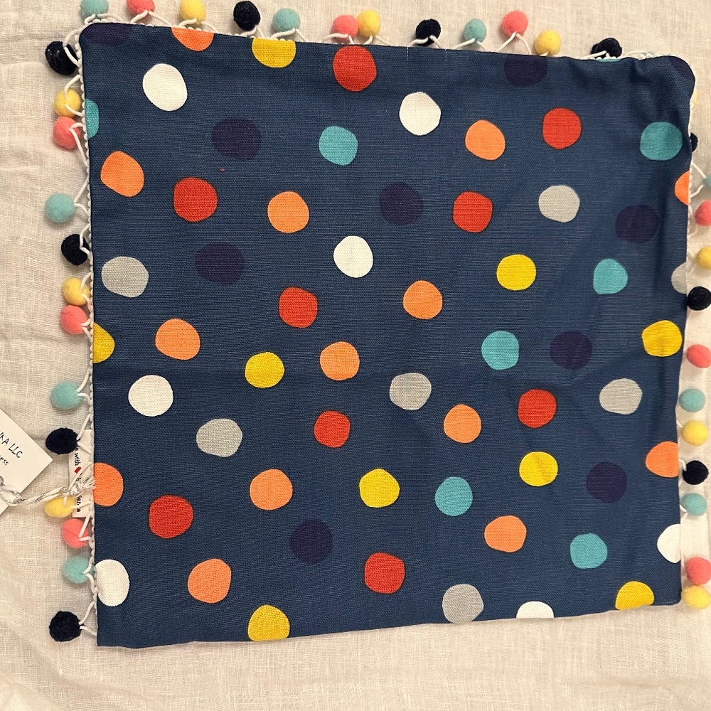 NWT cotton polka dot pillow cover